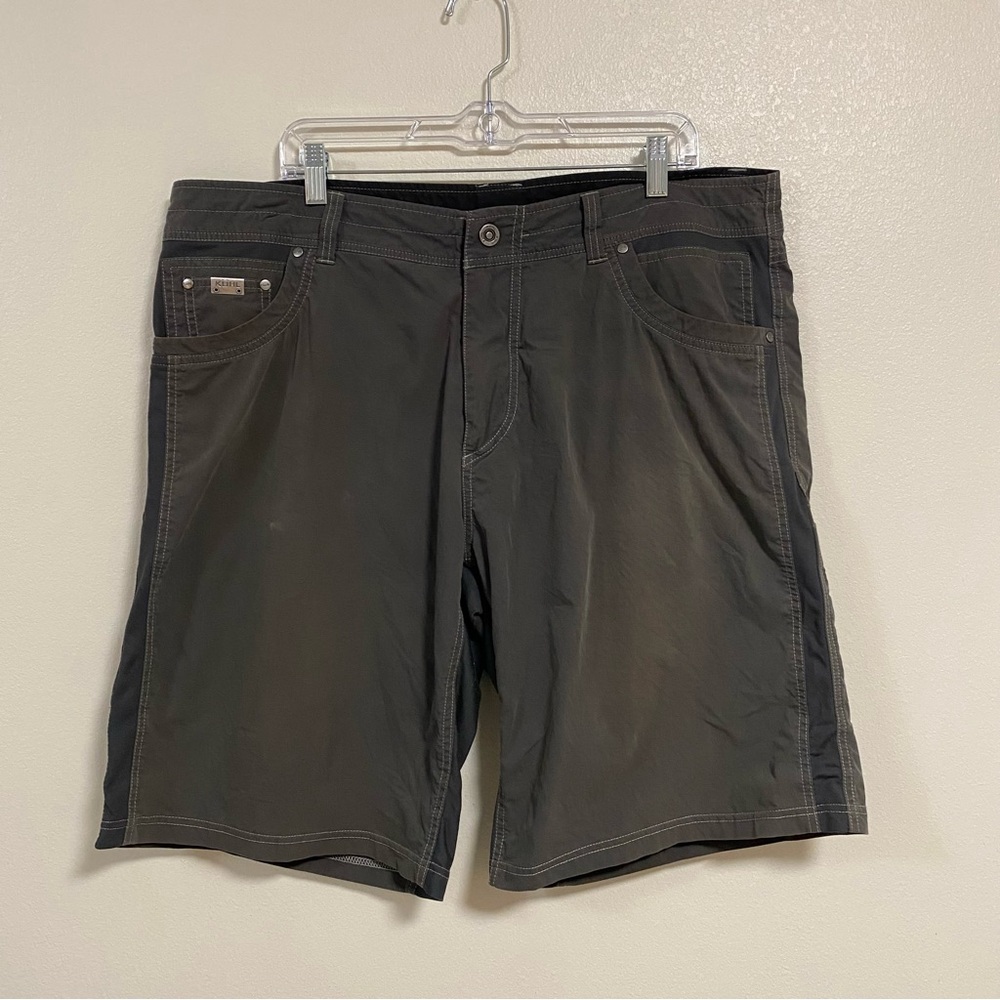 Kuhl Shorts Men’s Size 40 Gray Radikl quick dry outdoor shirt 12” inseam
